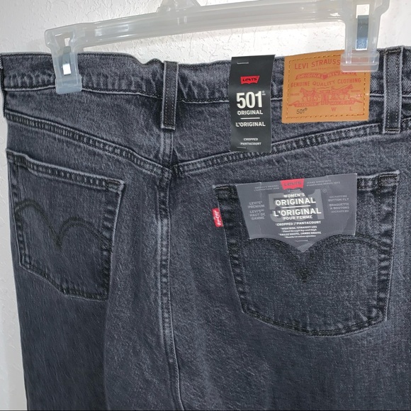 Levi’s 501 BNWT Stud Embellished Black Crop Jeans. - Picture 12 of 12